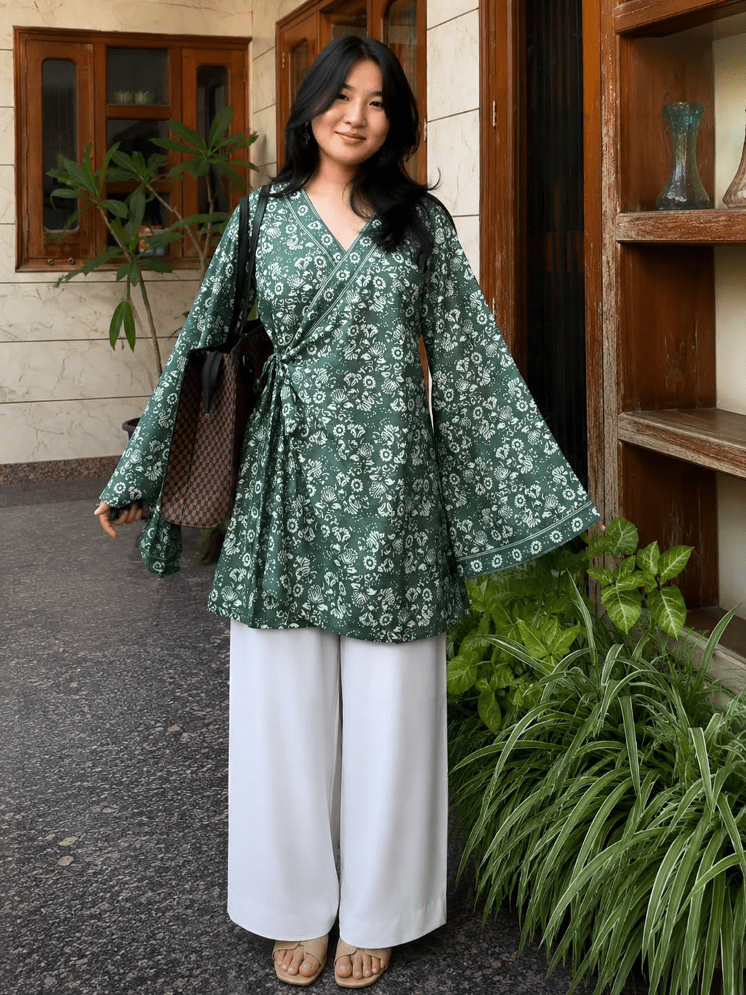 747912941_1338619978427524_2431462918564800209_n "Ema" Floral Top with Flowy White Palazzo W26 - Image 1